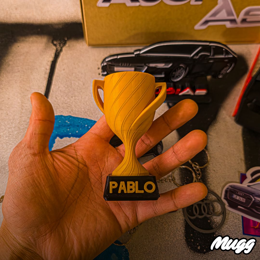 Trofeo personalizado pequeño