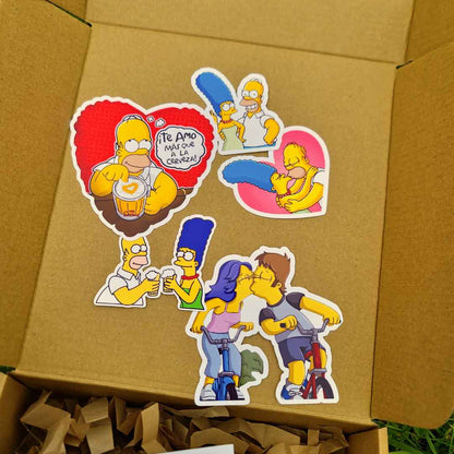 Llaveros personalizados  de Homero y marge cerveza1